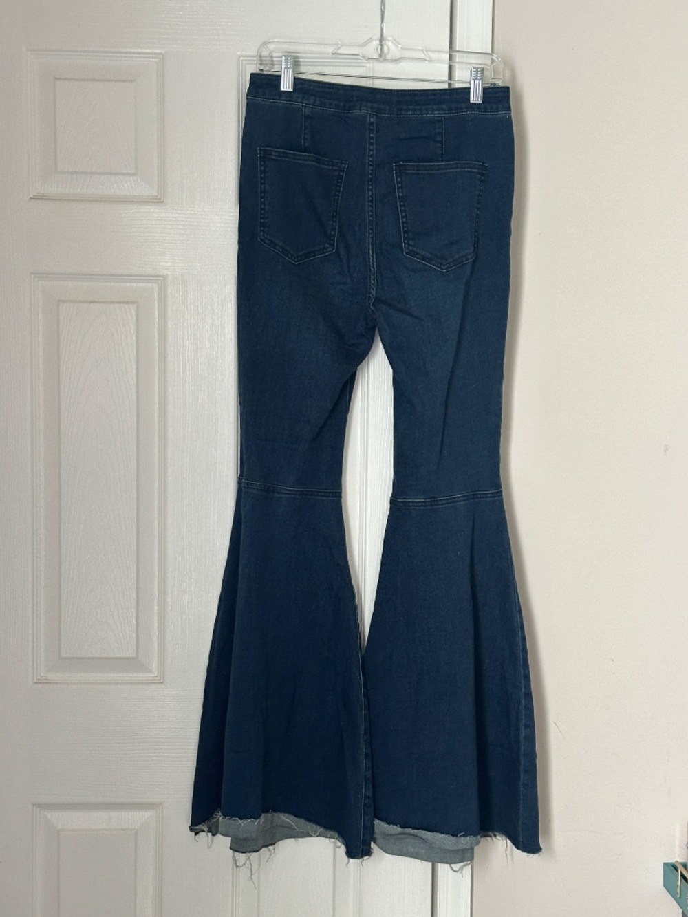 Free People We the Free Float on Flare Jeans Dark Rich Blue Size 29 Boho - Picture 6 of 10